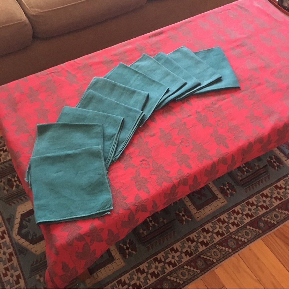 Crate and Barrel 100% Cotten Tablecloth
